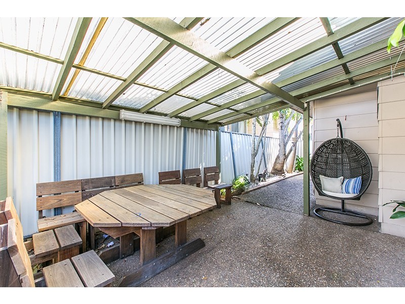 53 Simpson Parade, Albion Park NSW 2527