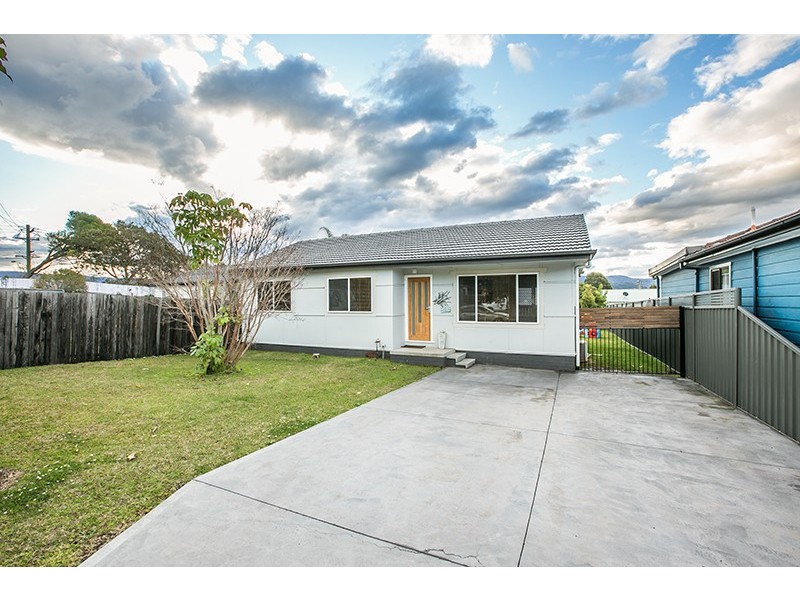 16 Moles Street, Albion Park NSW 2527
