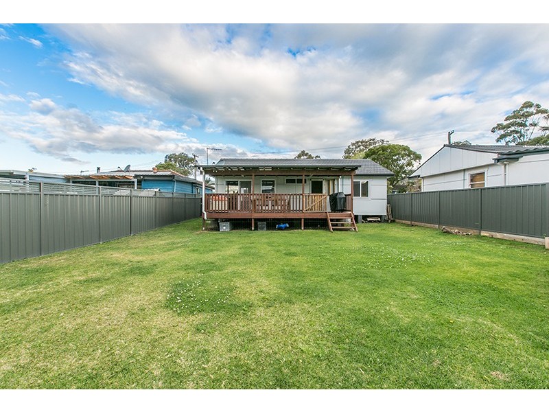 16 Moles Street, Albion Park NSW 2527