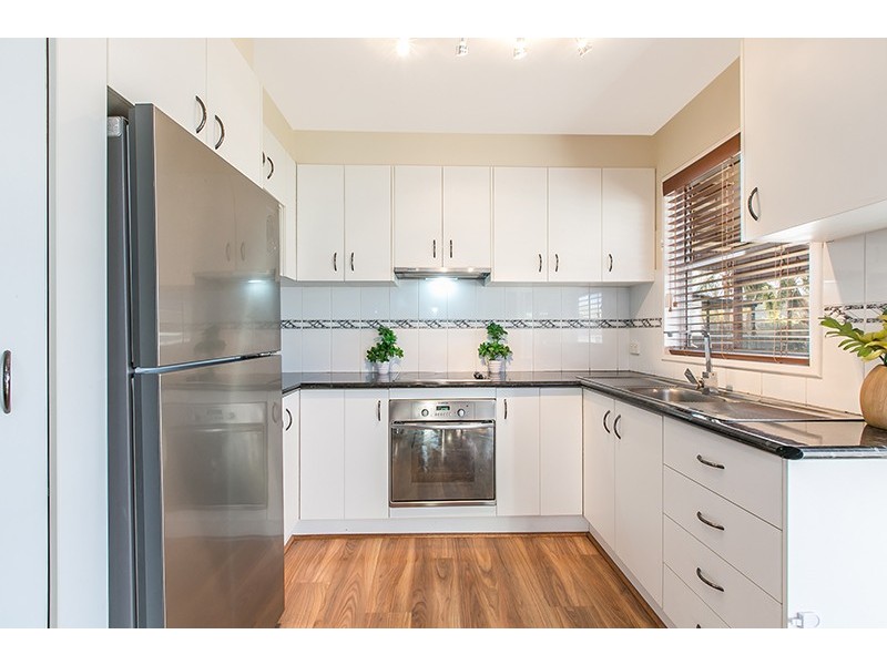 16 Moles Street, Albion Park NSW 2527
