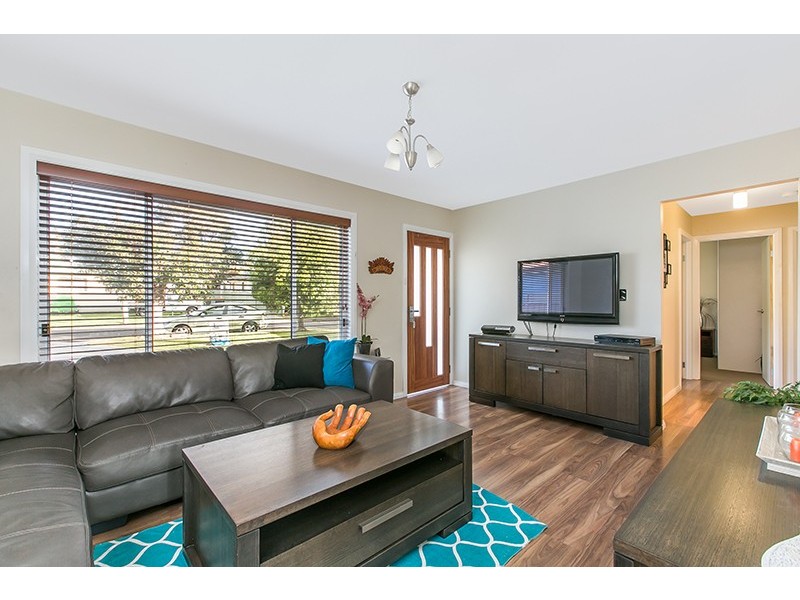 16 Moles Street, Albion Park NSW 2527