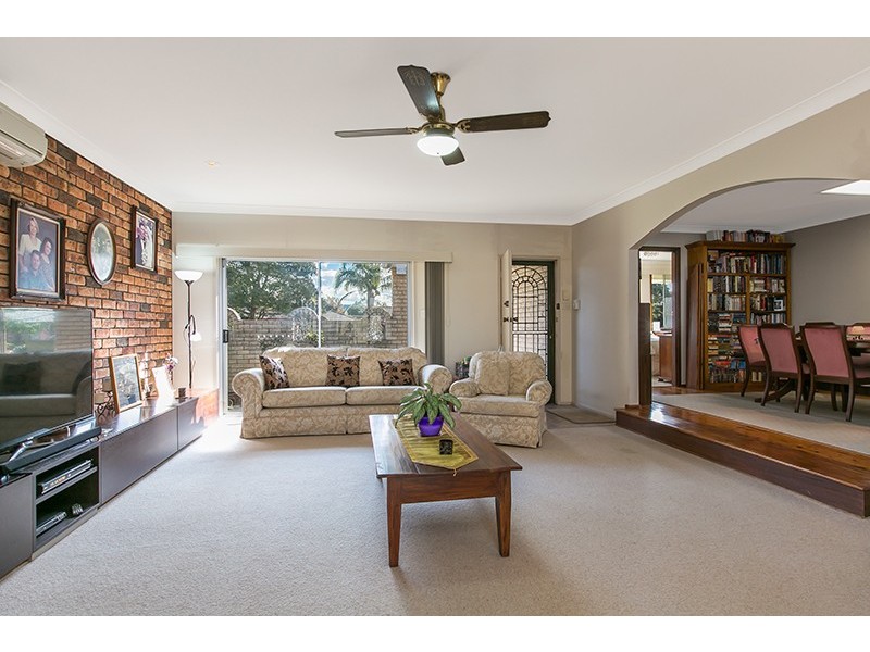 33 Elm Street, Albion Park Rail NSW 2527