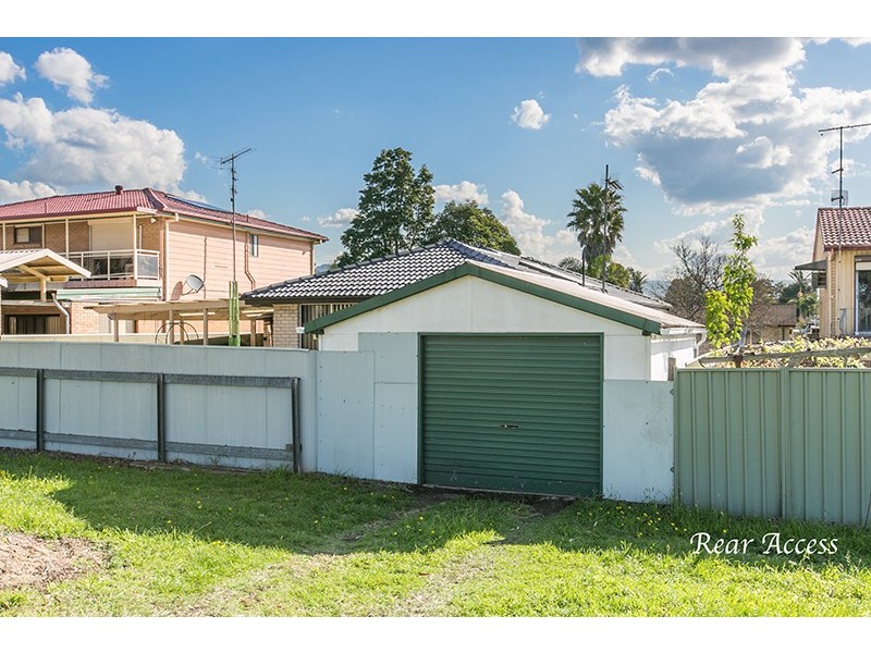 33 Elm Street, Albion Park Rail NSW 2527