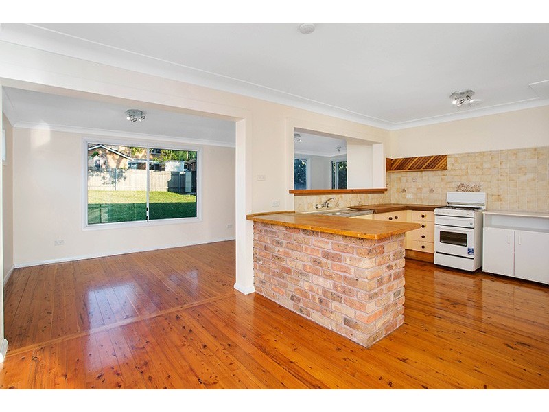 321 Reddall Parade, Mount Warrigal NSW 2528