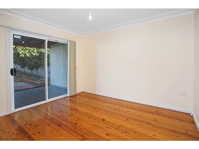 321 Reddall Parade, Mount Warrigal NSW 2528