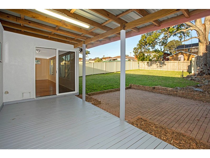 321 Reddall Parade, Mount Warrigal NSW 2528