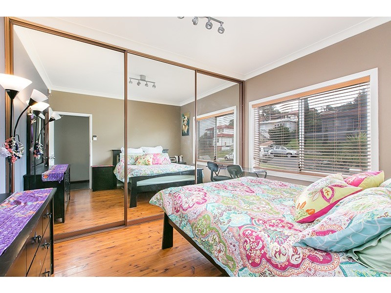 110 Landy Drive, Mount Warrigal NSW 2528