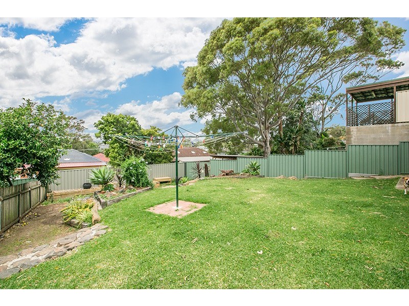 110 Landy Drive, Mount Warrigal NSW 2528