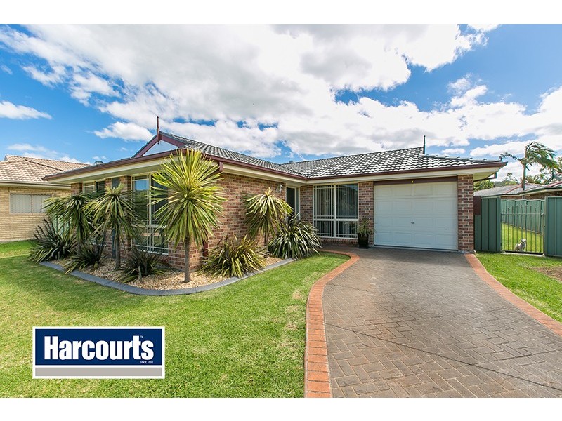 4 Esperance Drive, Albion Park NSW 2527