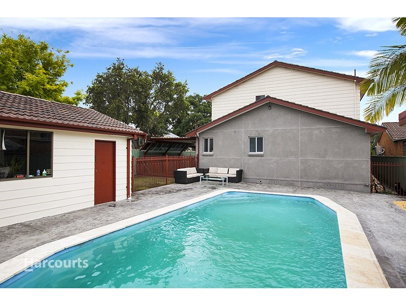 11 Croome Road, Albion Park Rail NSW 2527