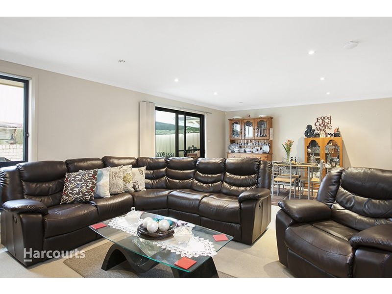 1/29 Campaspe Circuit, Albion Park NSW 2527