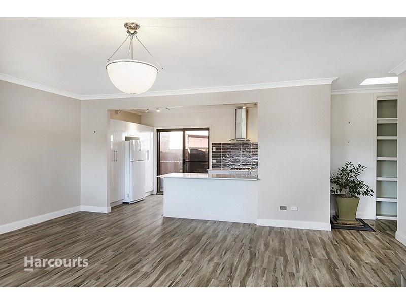 25 Oakland Avenue, Windang NSW 2528