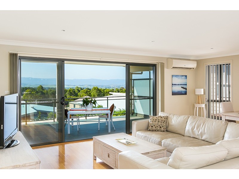 13A Chaplin Place, Albion Park NSW 2527