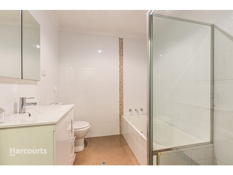 11 Malin Road, Oak Flats NSW 2529