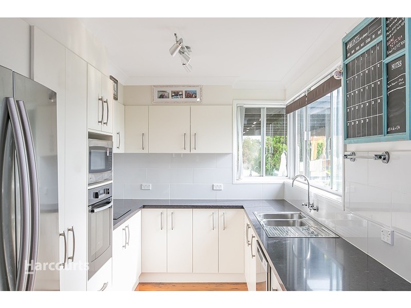 22 Pleasantview Close, Albion Park NSW 2527