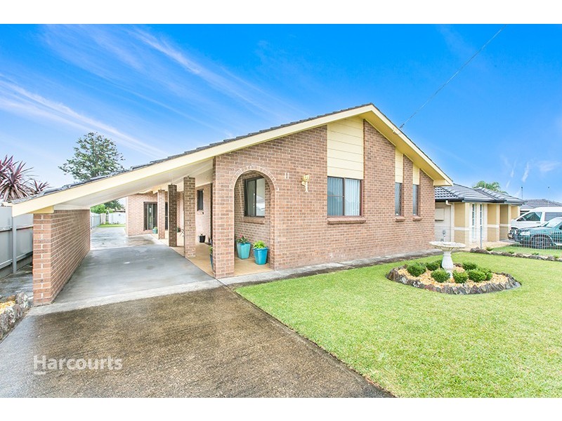 11 Jeffcoat Street, Albion Park NSW 2527