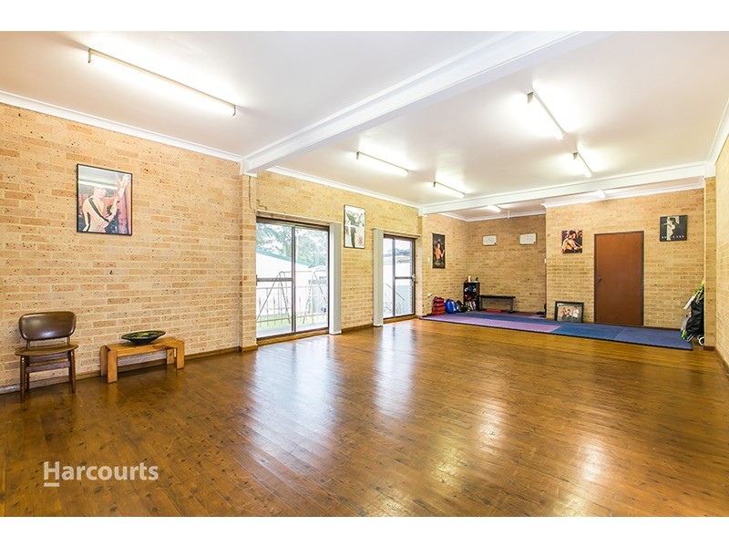 11 Jeffcoat Street, Albion Park NSW 2527