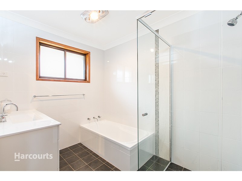 11 Jeffcoat Street, Albion Park NSW 2527