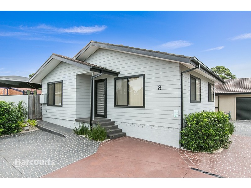 1/8 Carrington Street, Barrack Heights NSW 2528