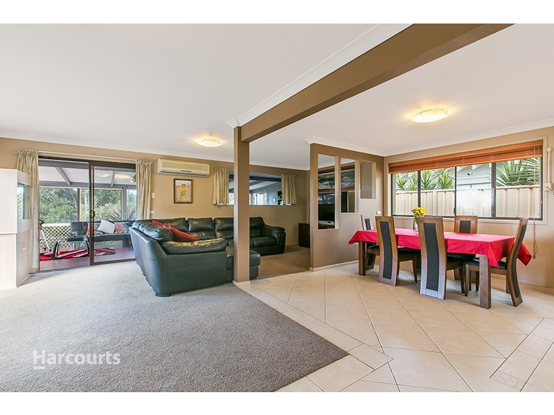 73 Scenic Crescent, Albion Park NSW 2527