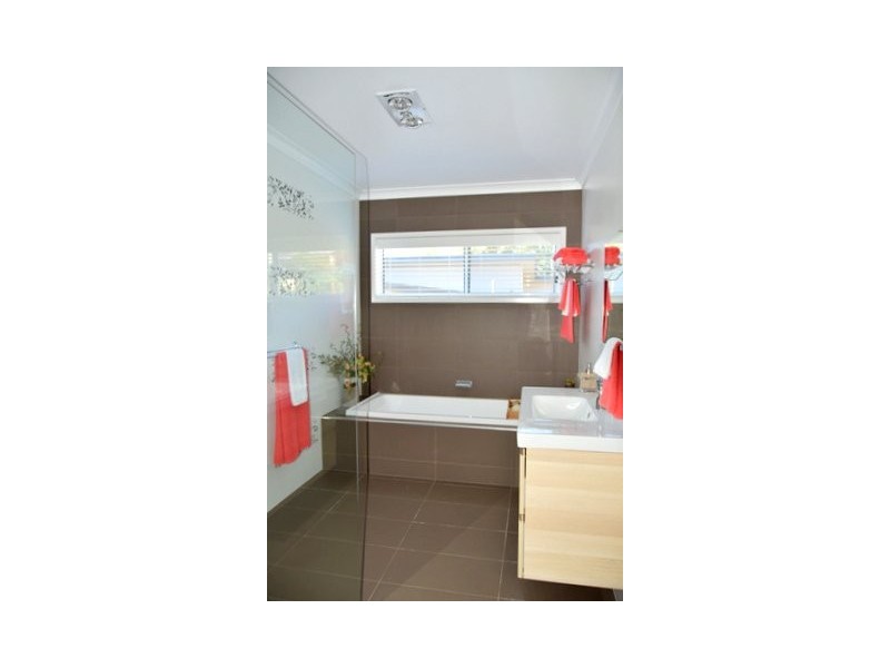 54 Wattlebird Way, Malua Bay NSW 2536