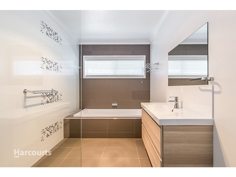 54 Wattlebird Way, Malua Bay NSW 2536