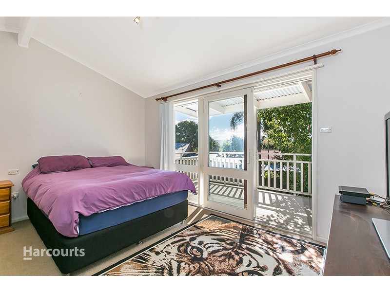11 Forrest Street, Oak Flats NSW 2529