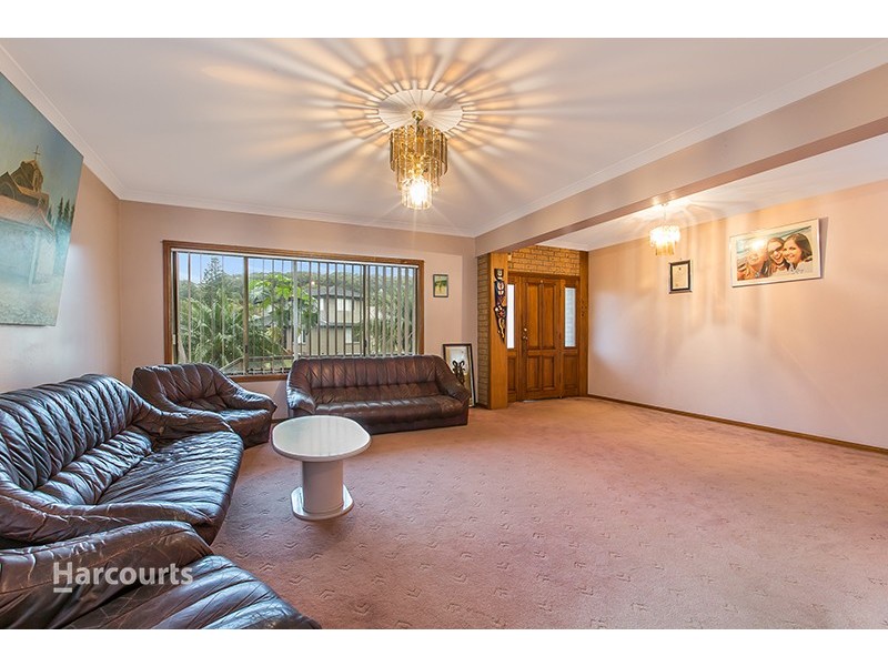 16 Blackbutt Way, Barrack Heights NSW 2528