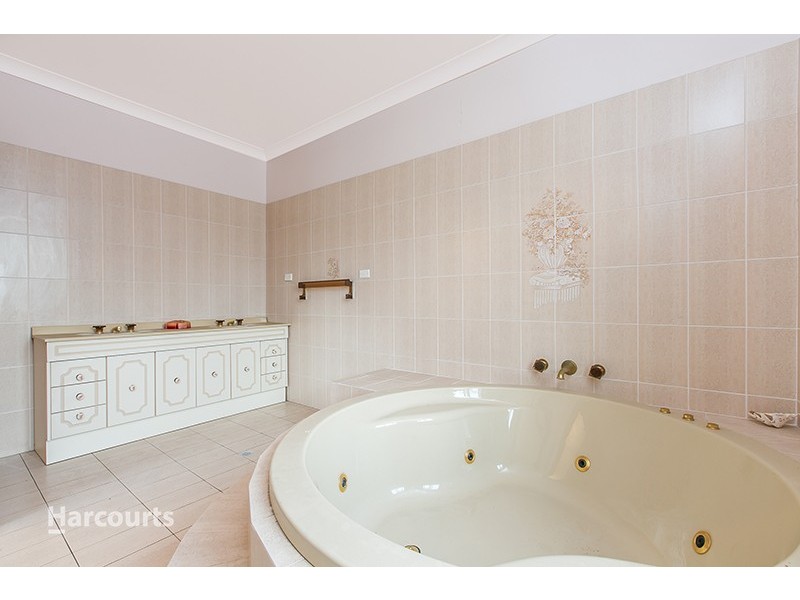 16 Blackbutt Way, Barrack Heights NSW 2528