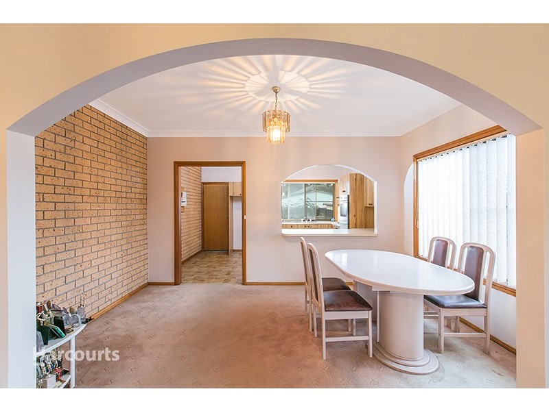 16 Blackbutt Way, Barrack Heights NSW 2528