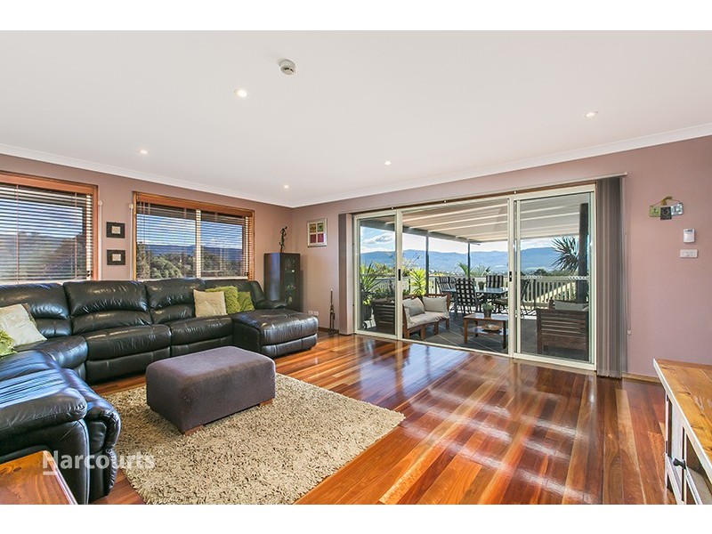 1 Carlyle Close, Dapto NSW 2530