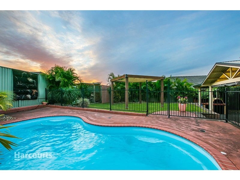 6 Danjera Drive, Albion Park NSW 2527