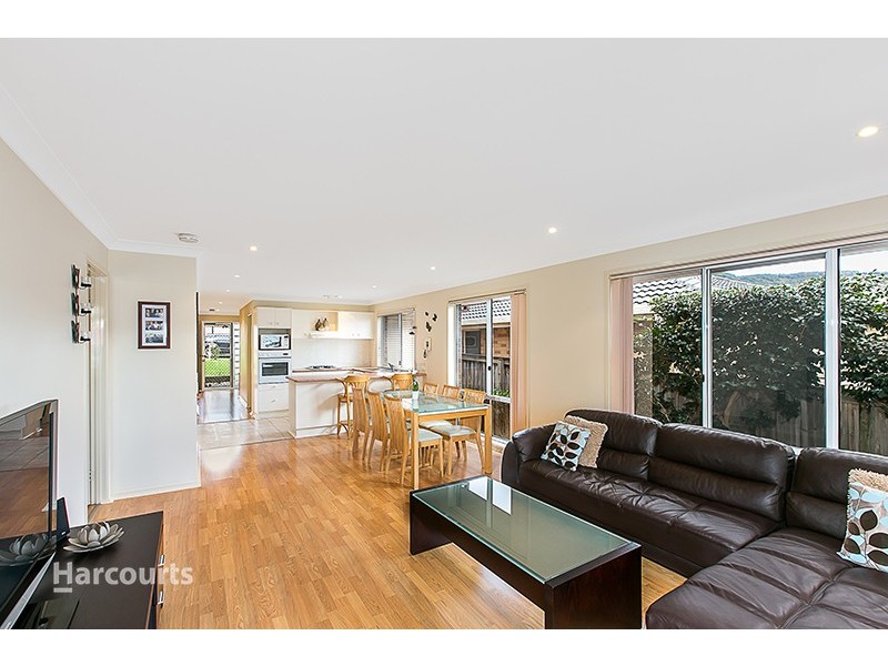 44 Downes Drive, Albion Park NSW 2527