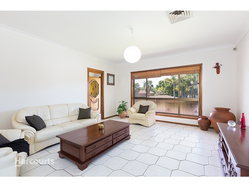 6 Ocean Beach Drive, Shellharbour NSW 2529