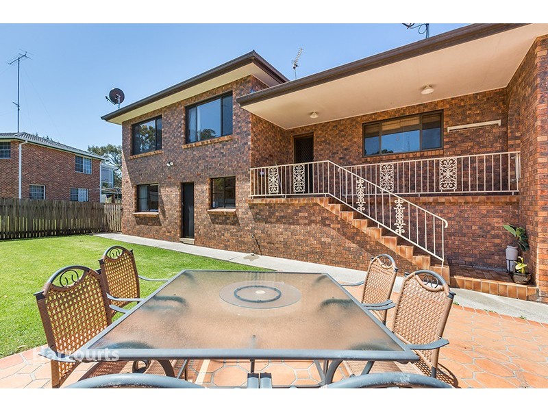 6 Ocean Beach Drive, Shellharbour NSW 2529