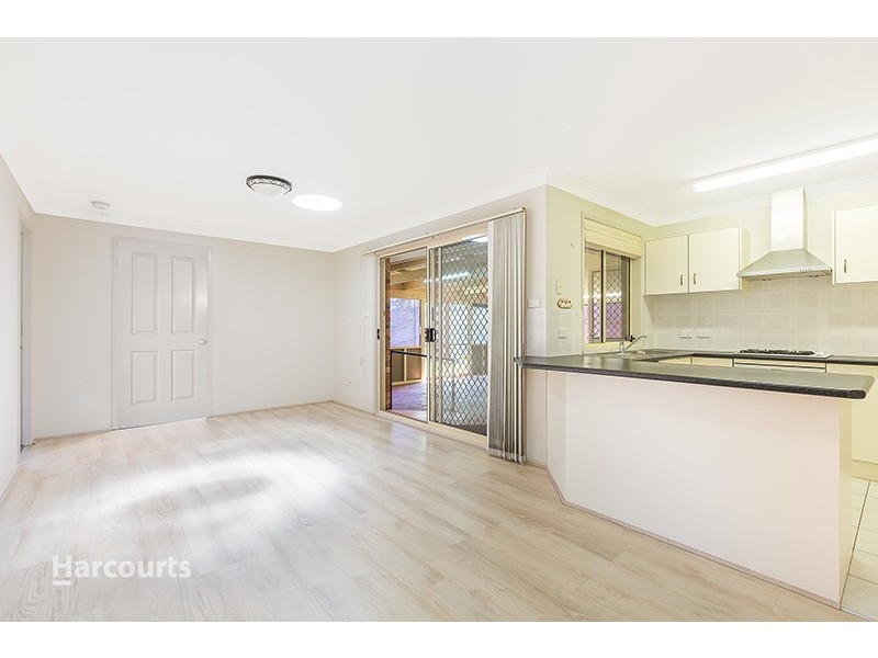 8 Liam Close, Albion Park NSW 2527