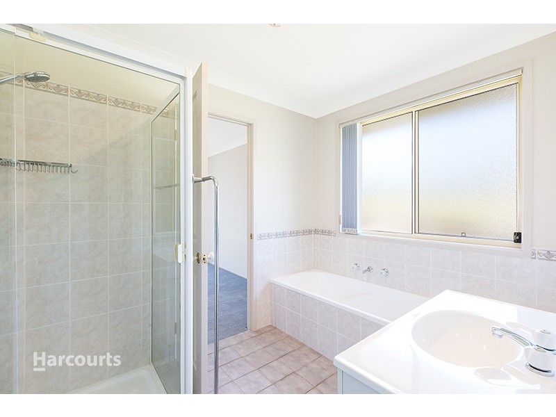 8 Liam Close, Albion Park NSW 2527