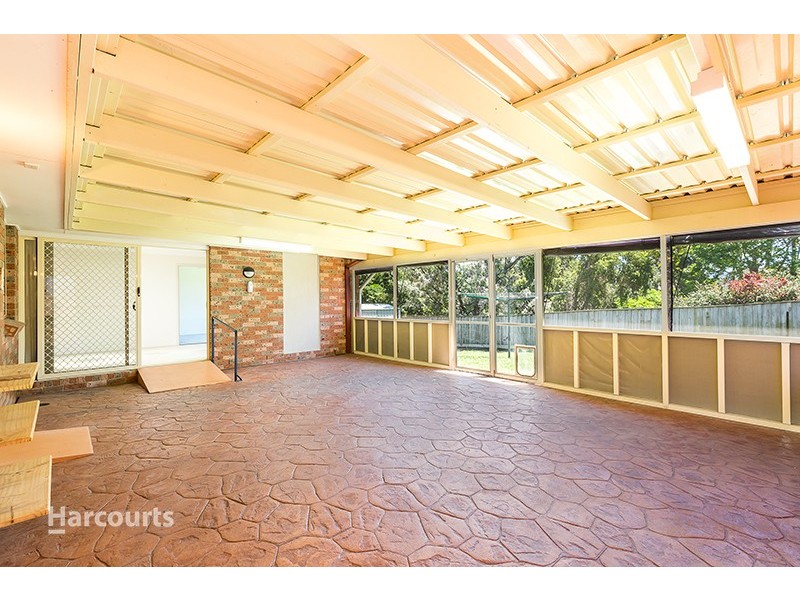 8 Liam Close, Albion Park NSW 2527