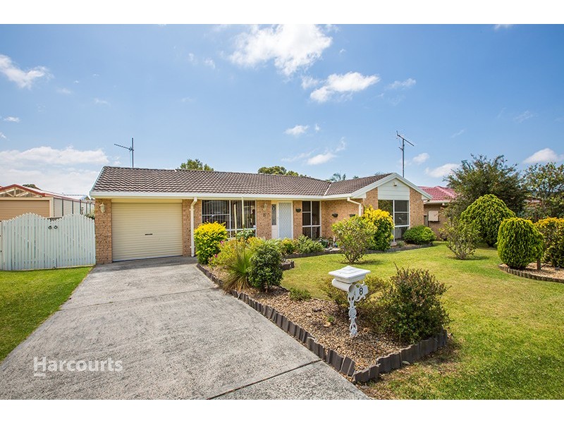 8 Silvertop Place, Albion Park Rail NSW 2527