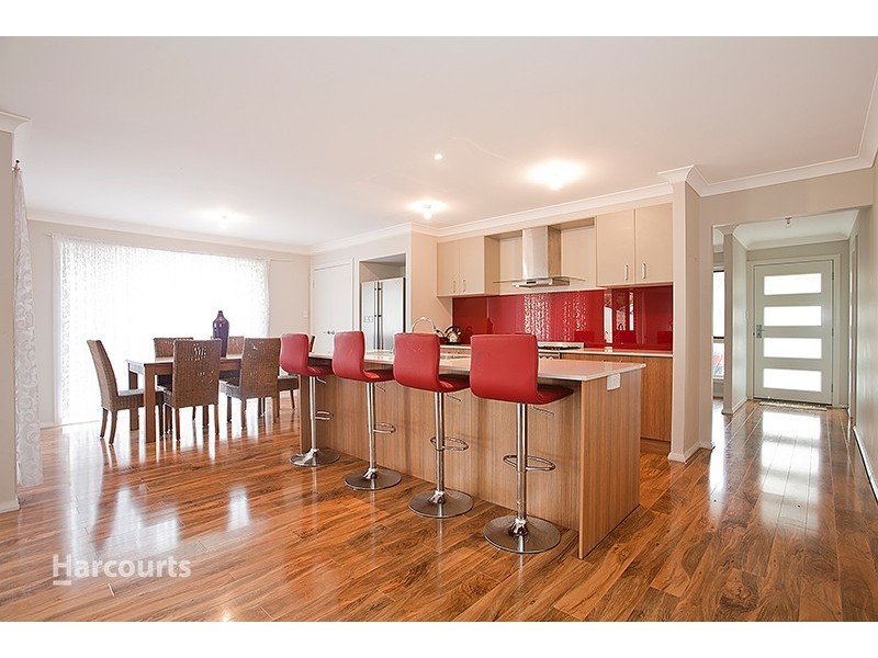 12 Loddon Circuit, Albion Park NSW 2527