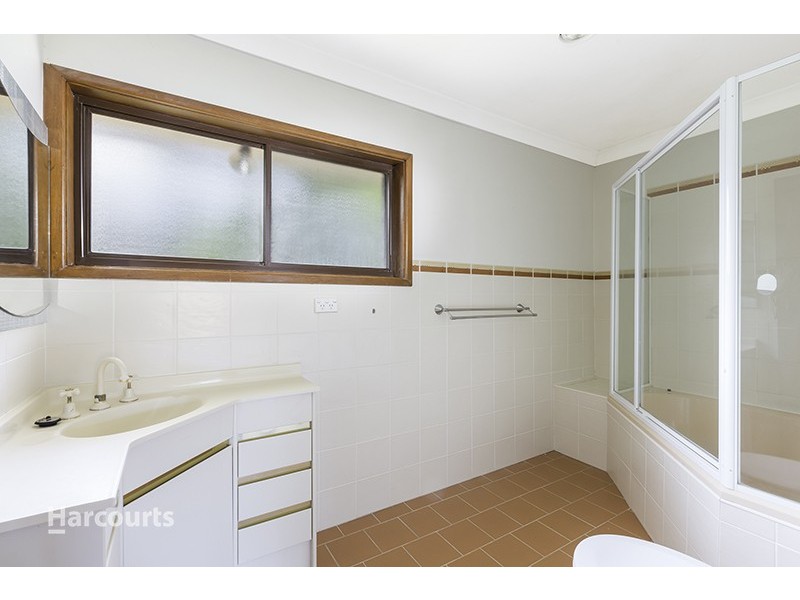 40 Oak Street, Albion Park Rail NSW 2527