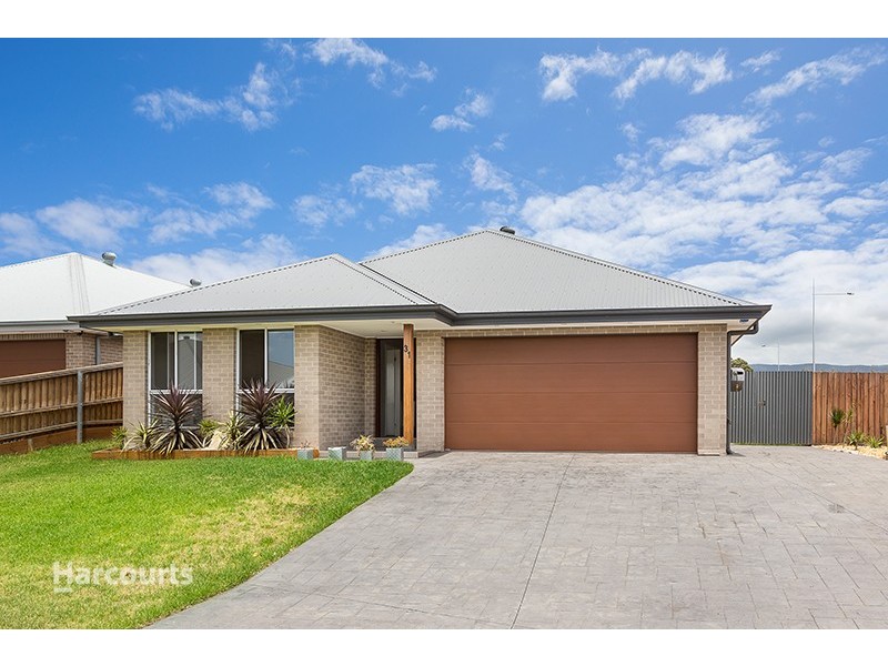 31 Wingello Crescent, Tullimbar NSW 2527