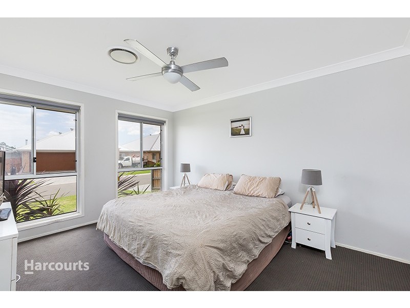 31 Wingello Crescent, Tullimbar NSW 2527