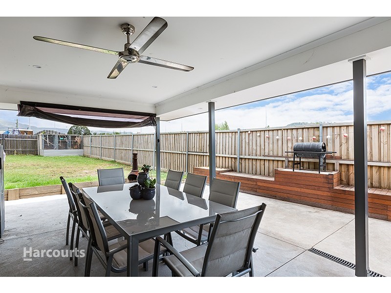 31 Wingello Crescent, Tullimbar NSW 2527