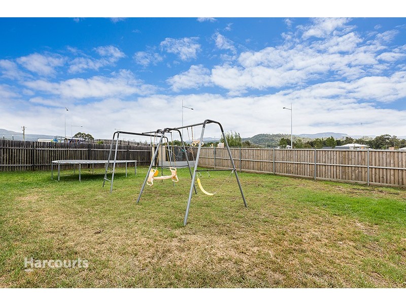31 Wingello Crescent, Tullimbar NSW 2527