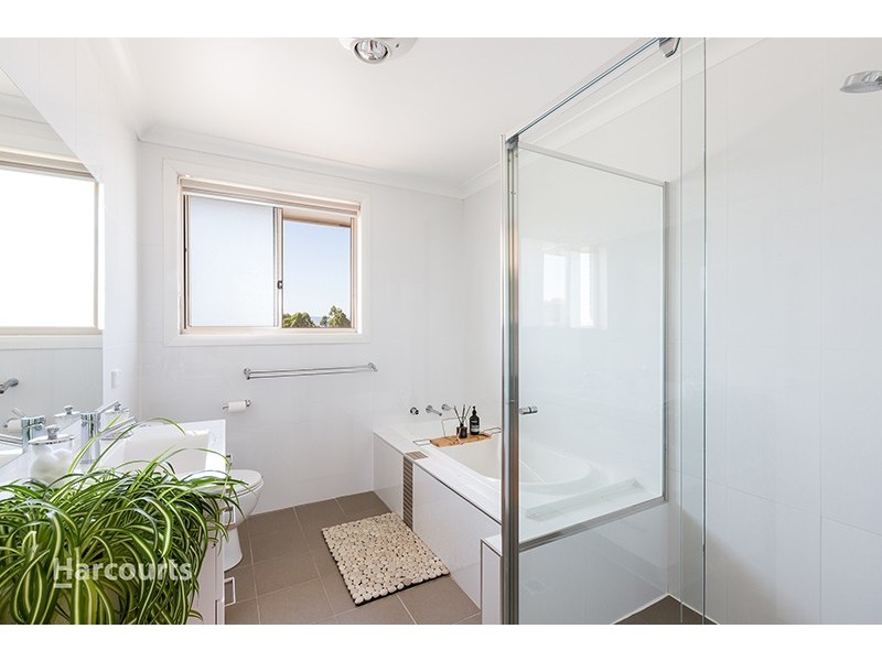 1/127 Daintree Drive, Albion Park NSW 2527