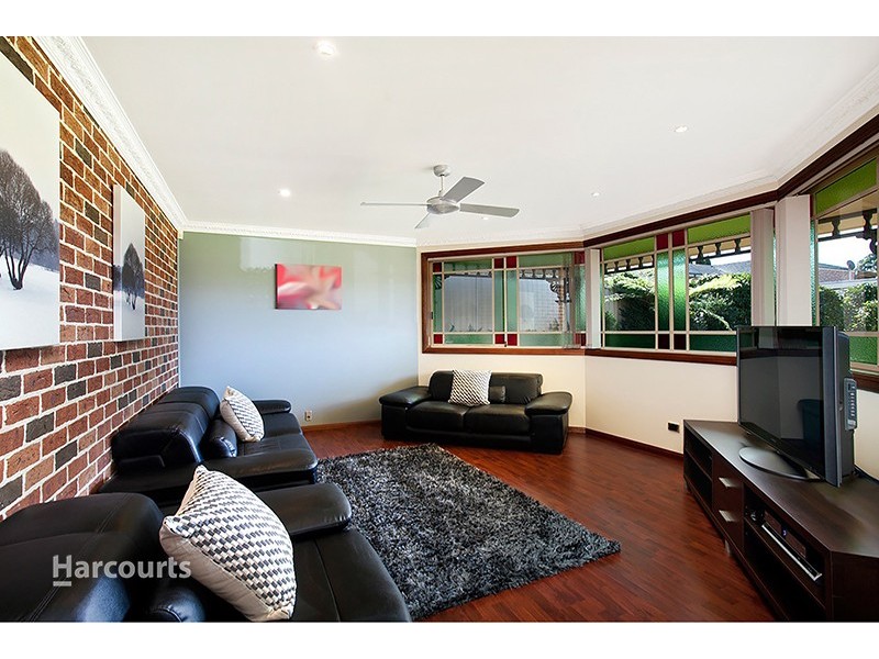 5 Sawtell Street, Albion Park NSW 2527