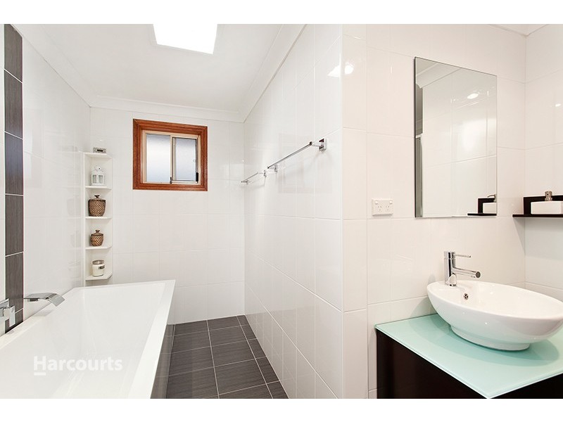5 Sawtell Street, Albion Park NSW 2527