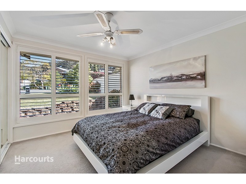 6 Avoca Place, Albion Park NSW 2527