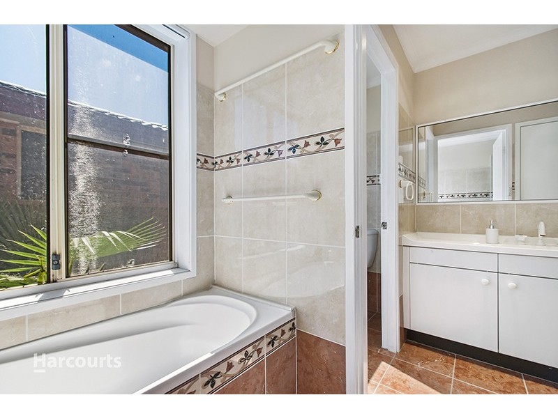 41 Jarrah Way, Albion Park Rail NSW 2527